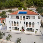 Daria 4 By Interhome *