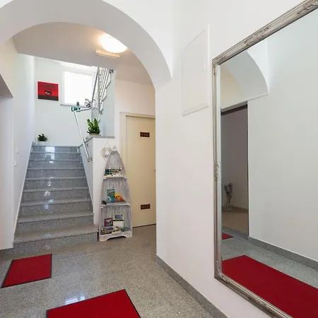 Daria 4 By Interhome * Marusici (Split-Dalmatia)
