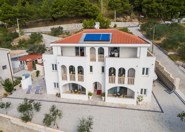 Daria 4 By Interhome *